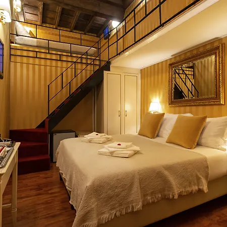 Canova Rooms In Spanish Steps